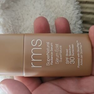 rms Supernatural radiance serum foundation shade medium aura